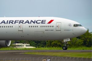 B777-300ER Air France F-GSQT