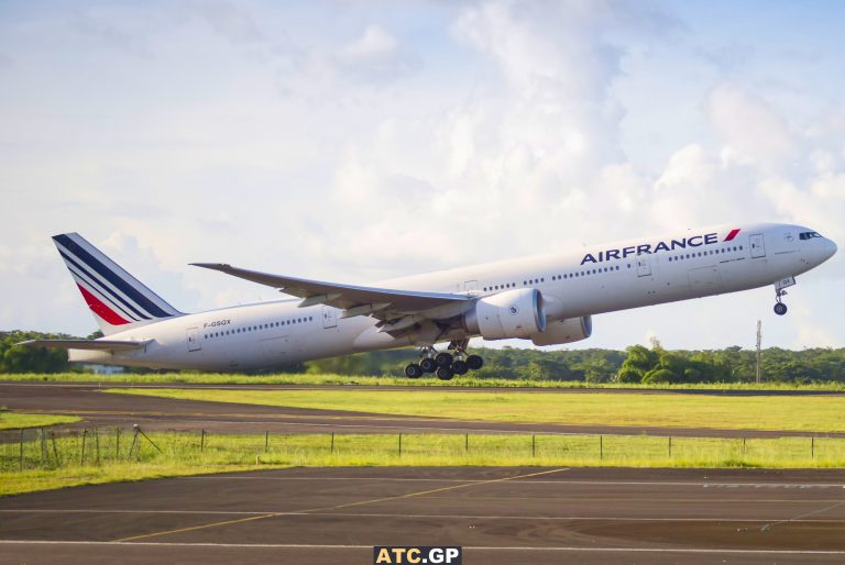 B777-300ER Air France F-GSQX