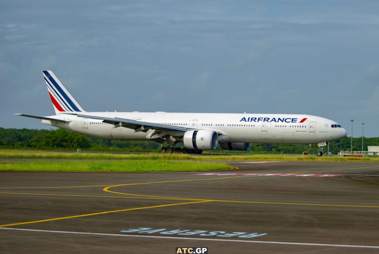 B777-300ER Air France F-GSQX