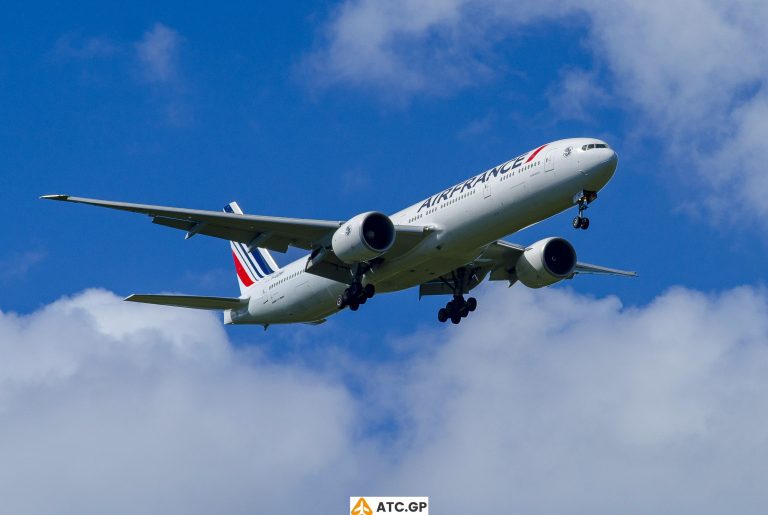 B777-300ER Air France F-GZNF