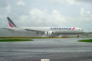 B777-300ER Air France F-GZNG