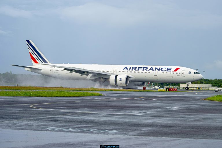 B777-300ER Air France F-GZNG