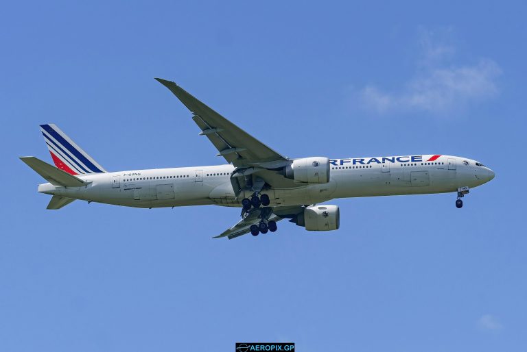 B777-300ER Air France F-GZNG