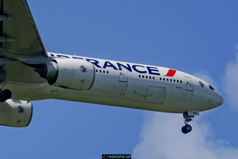 B777-300ER Air France F-GZNG