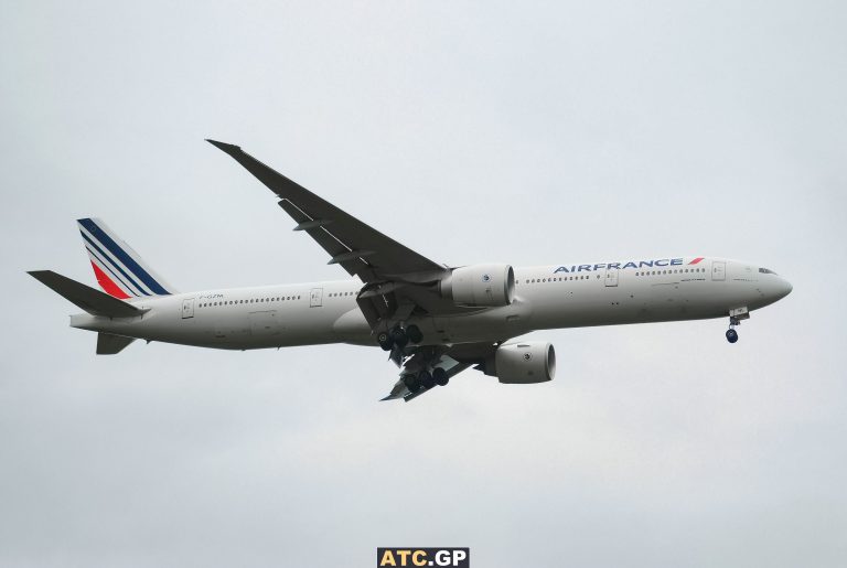 B777-300ER Air France F-GZNL