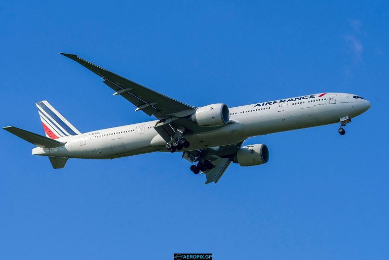 B77-300ER Air France F-GZNL