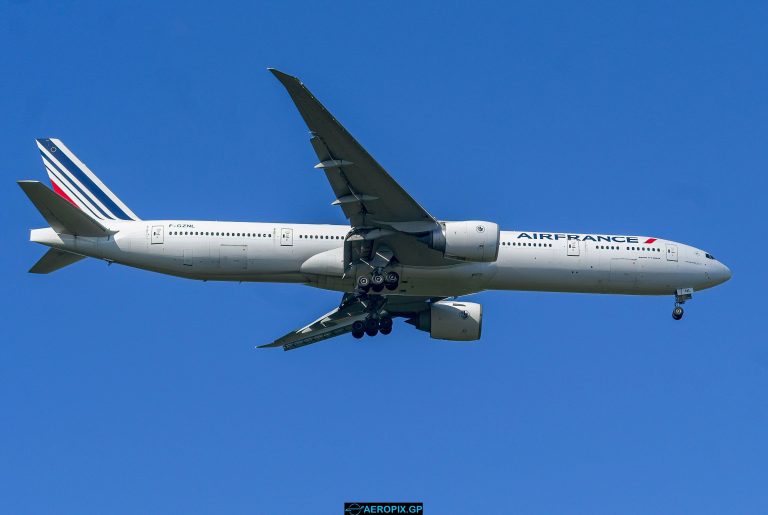 B77-300ER Air France F-GZNL