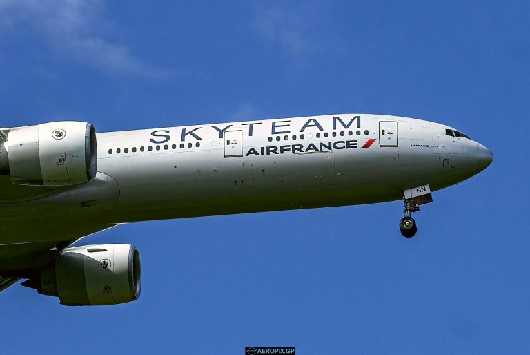 B777-300ER Air France F-GZNN