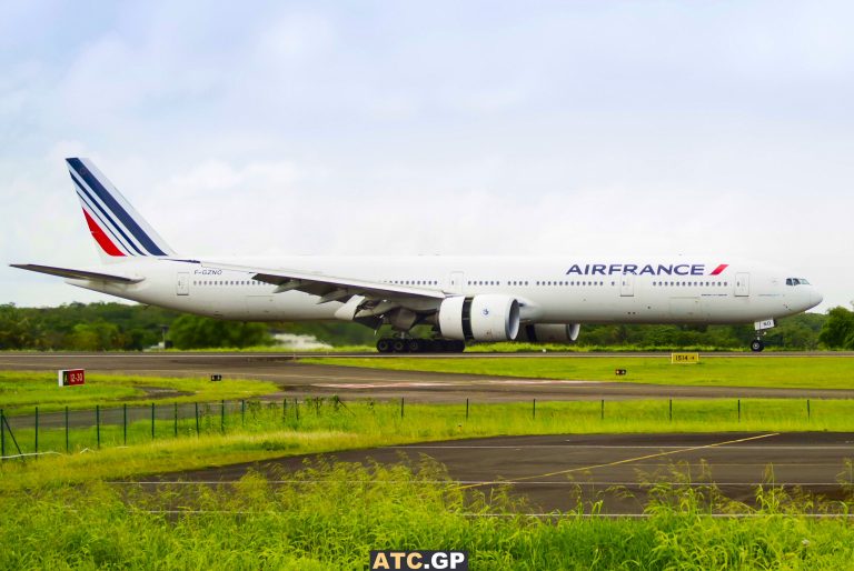 B777-300ER Air France F-GZNO
