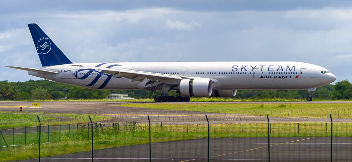 B777-300ER Air France F-GZNT