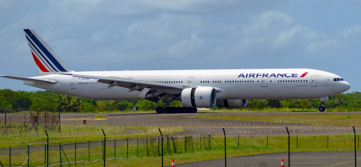 B777-300ER Air France F-GZNU