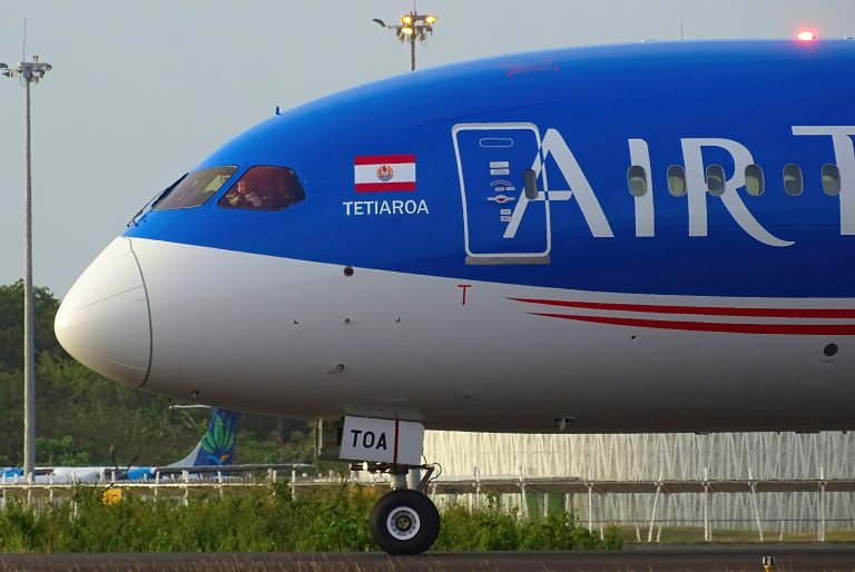 B787-9 Air Tahiti Nui F-OTOA