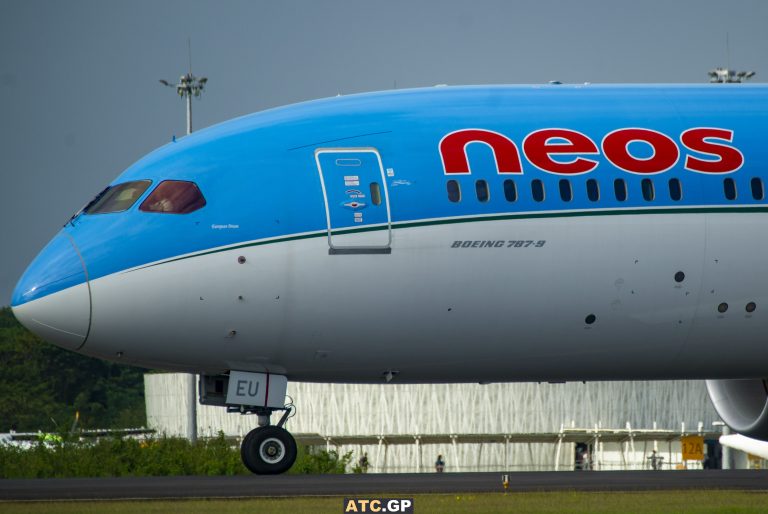 B787-9 Neos EI-NEU