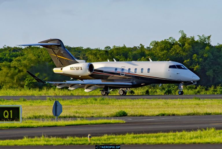 Challenger 350 Flexjet N576FX