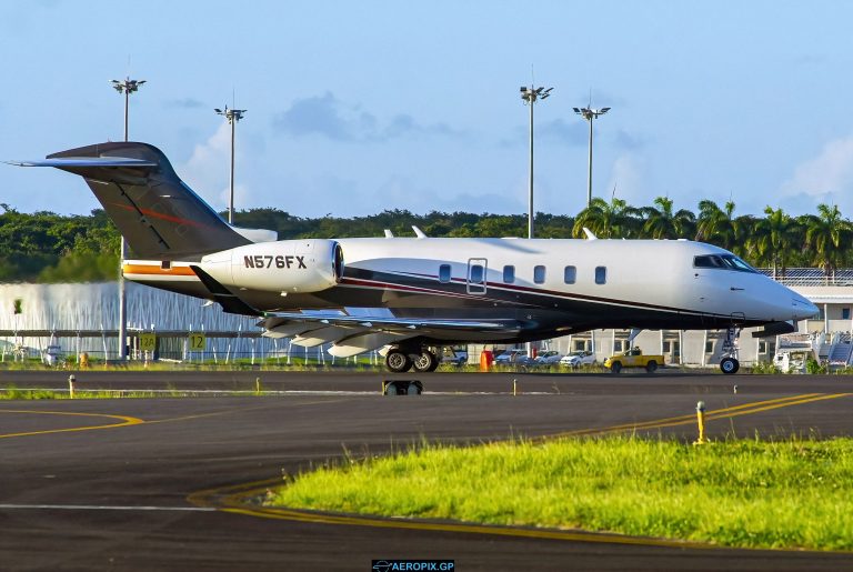 Challenger 350 Flexjet N576FX