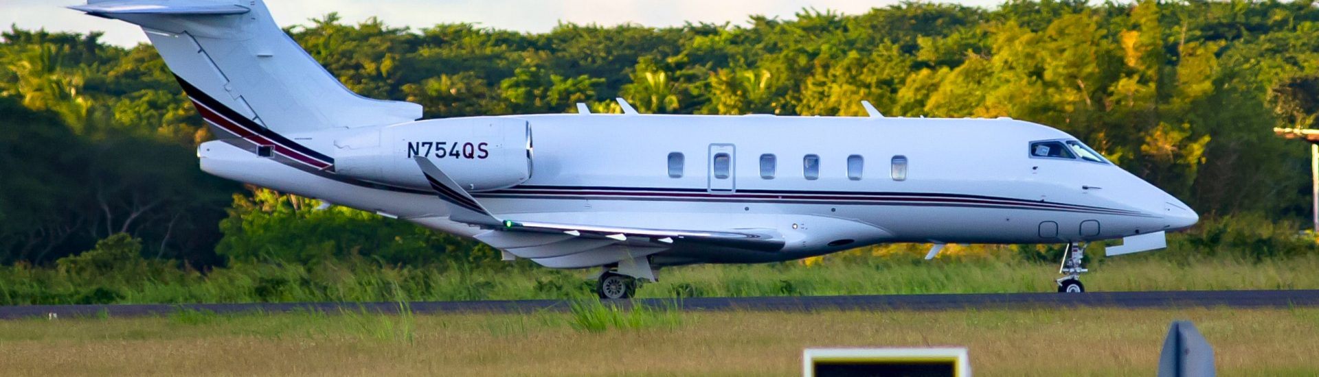 Challenger 350 NetJets N754QS