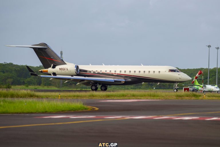 BD-700-1A10 Flexjet N93FX