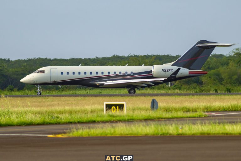 BD-700-1A10 Flexjet N93FX