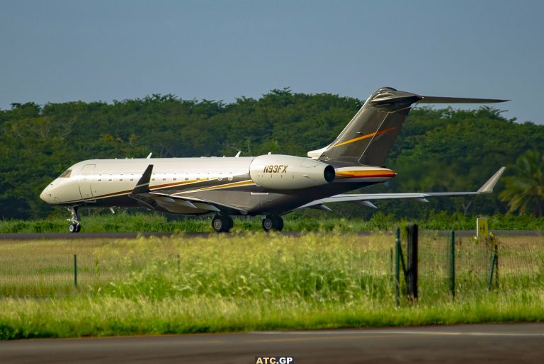 BD-700-1A10 Flexjet N93FX