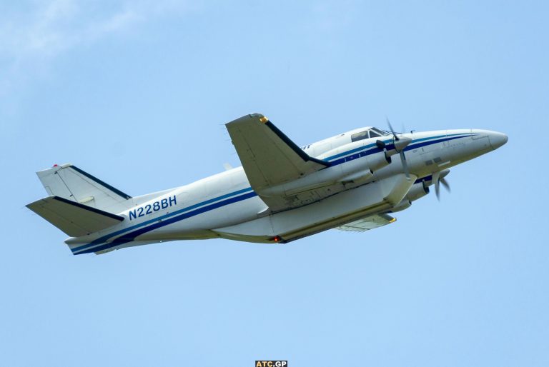 Beechcraft C99 Ameriflight N228BH