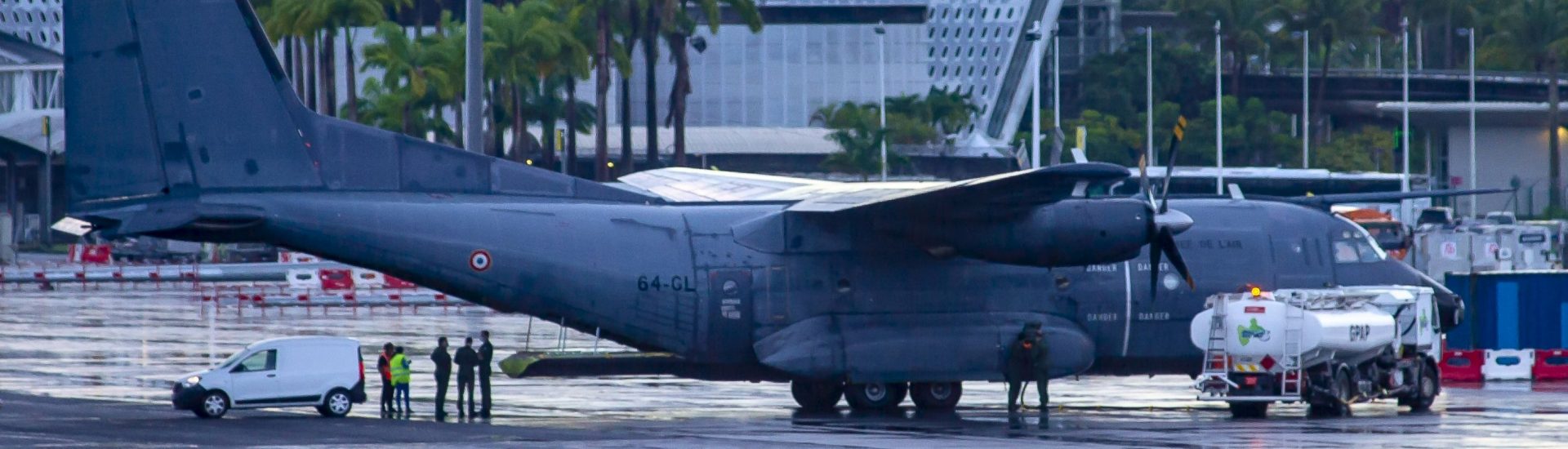 C-160R Armée de l'Air 64-GL