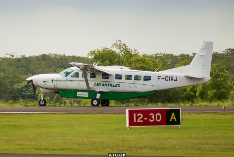 Cessna 208B Air Antilles F-OIXJ