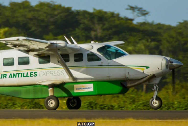 Cessna 208B Air Antilles F-OIXJ