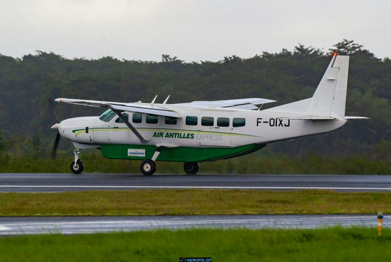 Cessna 208B Air Antilles F-OIXJ