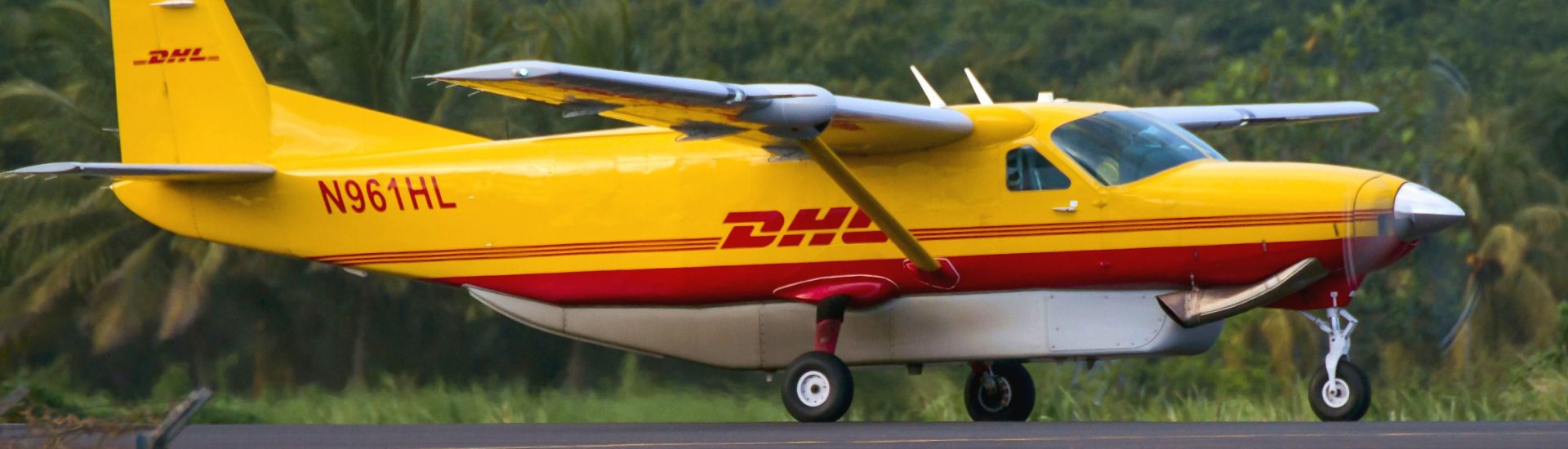 Cessna 208B DHL N961HL