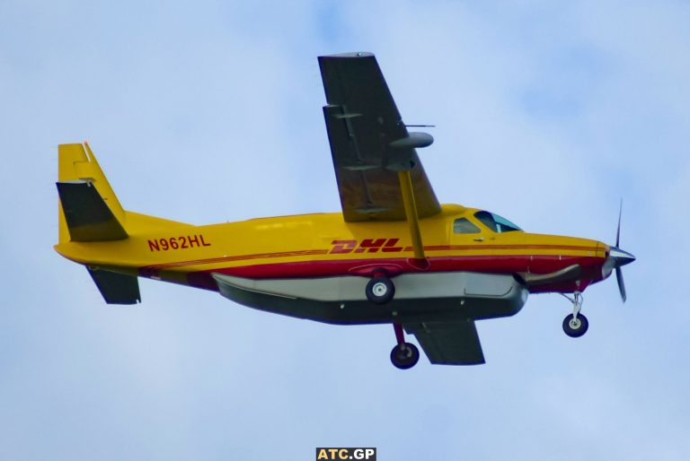 Cessna 208B DHL N962HL