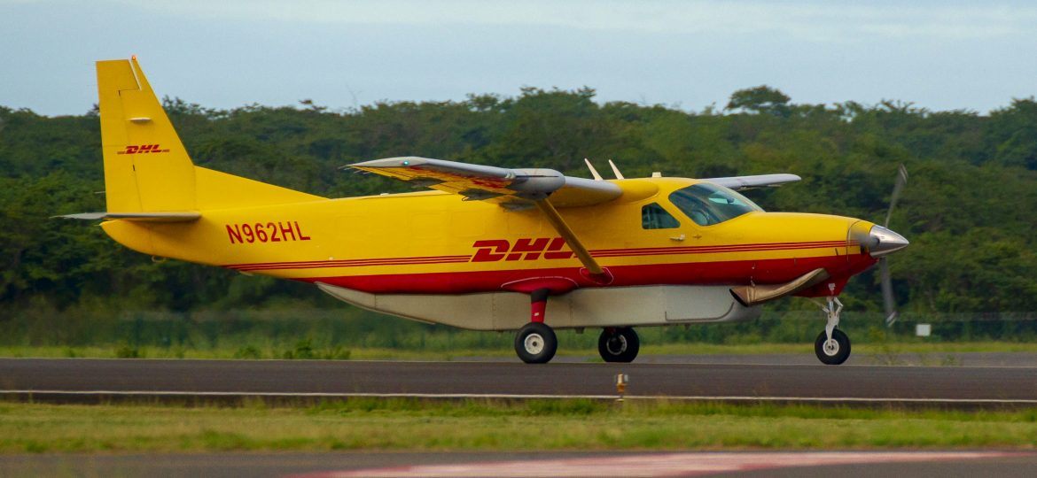 Cessna 208B DHL N962HL