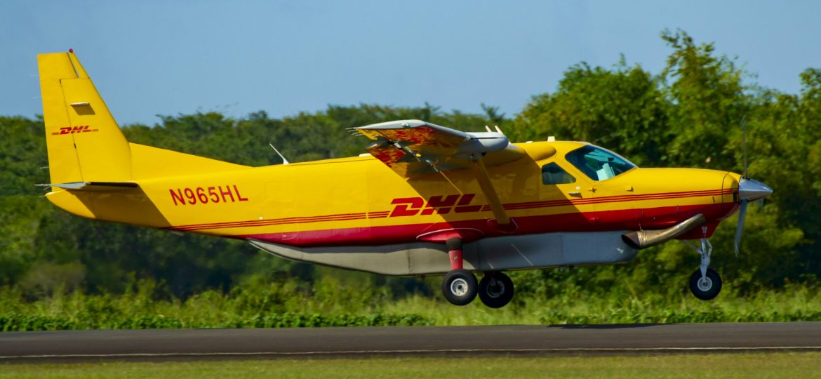 Cessna 208B DHL N965HL