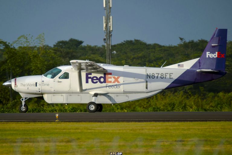 Cessna 208B Fedex N878FE