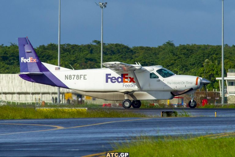 Cessna 208B Fedex N878FE