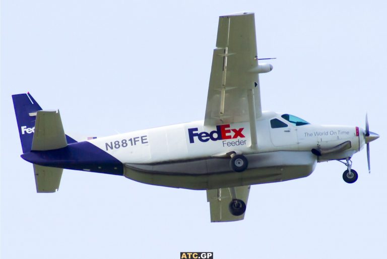 Cessna 208B Fedex N881FE