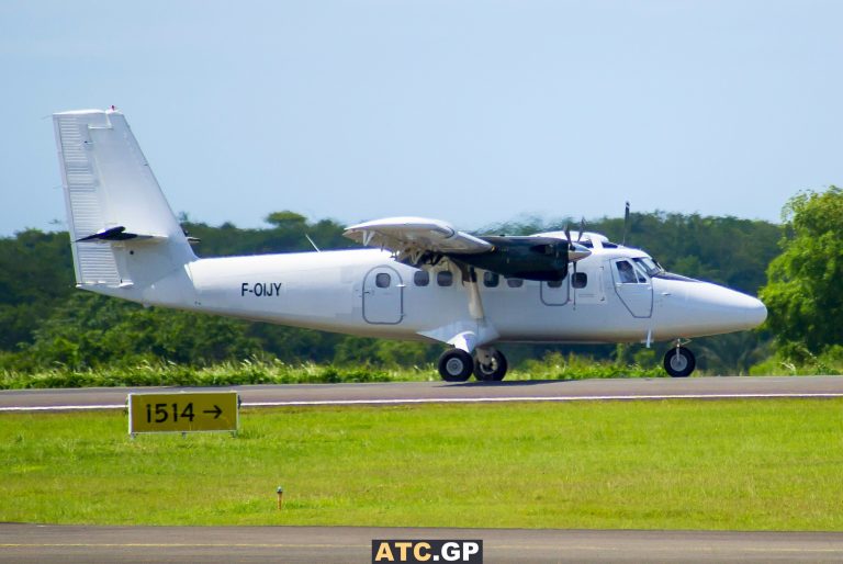 DHC-6-300 Air Antilles F-OIJY