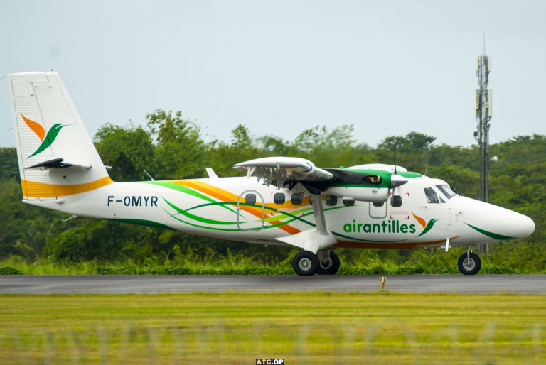 DHC-6-400 Air Antilles F-OMYR