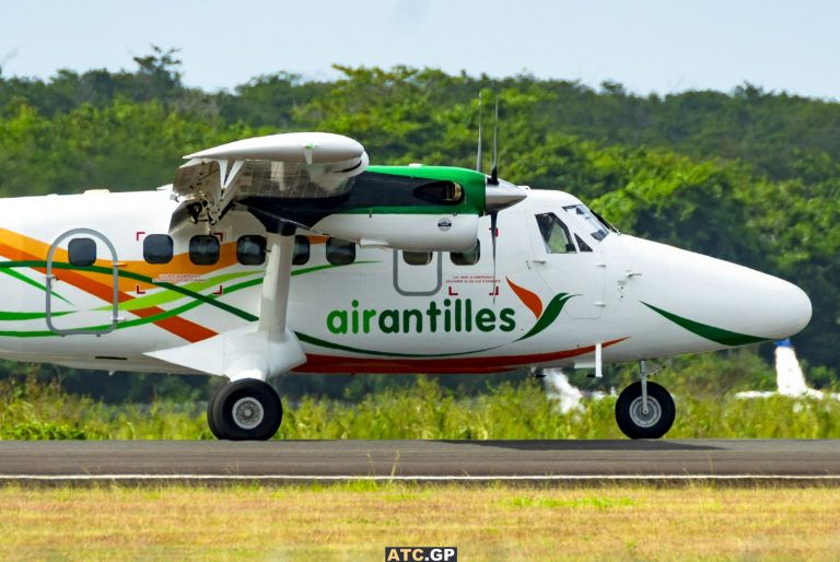 DHC-6-400 Air Antilles F-OMYR