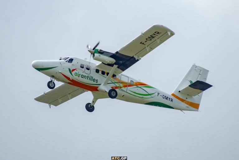 DHC-6-400 Air Antilles F-OMYR