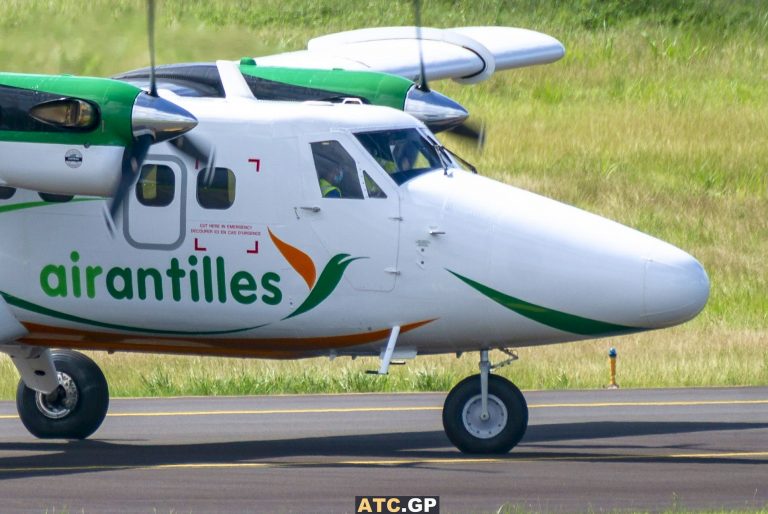 DHC-6-400 Air Antilles F-OMYR