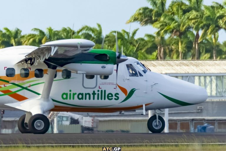 DHC-6-400 Air Antilles F-OMYS
