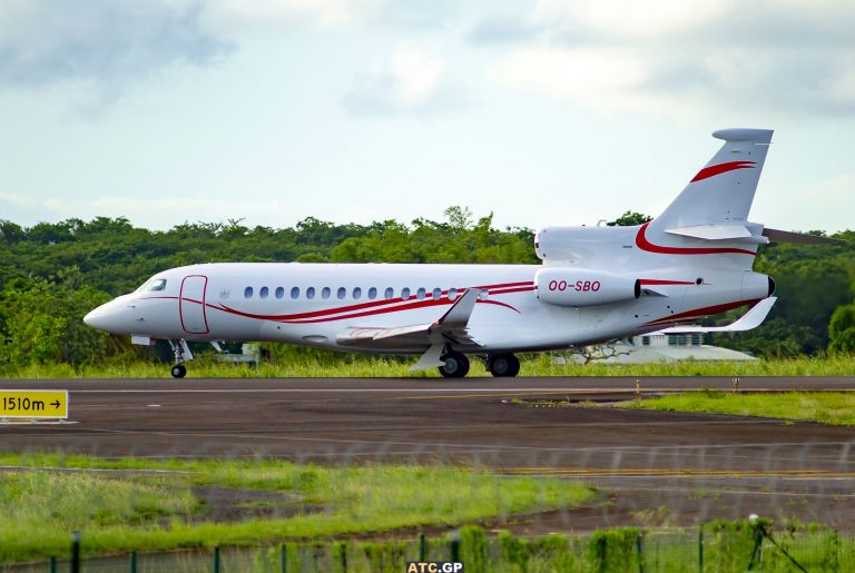 Dassault 8X Flying Service OO-SBO