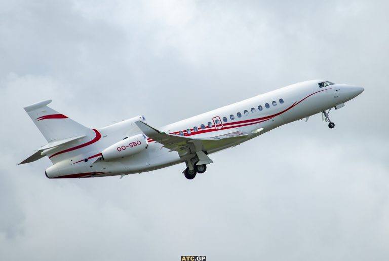 Dassault 8X Flying Service OO-SBO