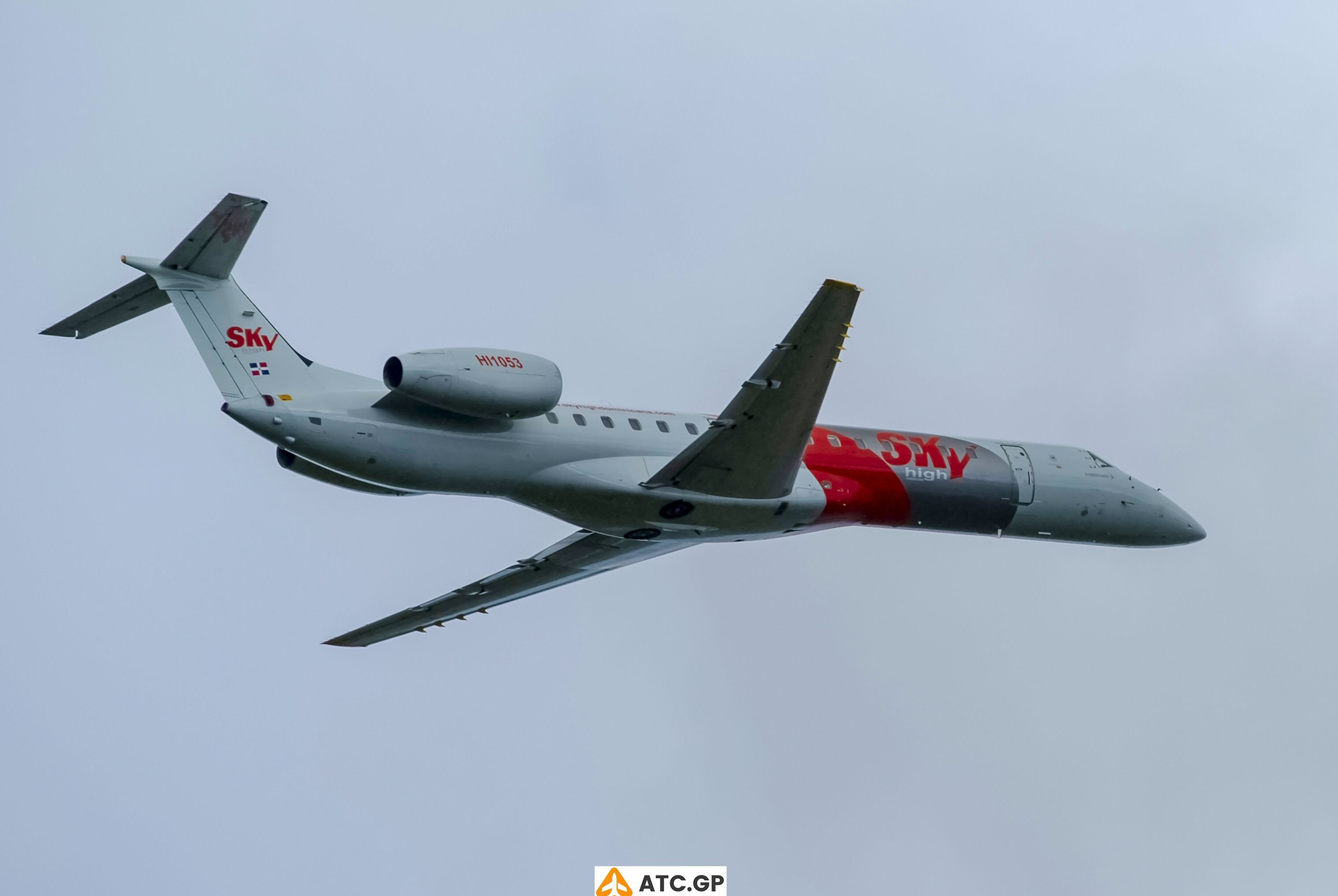 ERJ-145LR Sky High HI1053