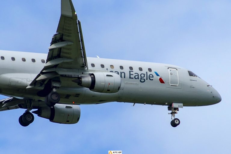 ERJ-175LR American Eagle N203NN