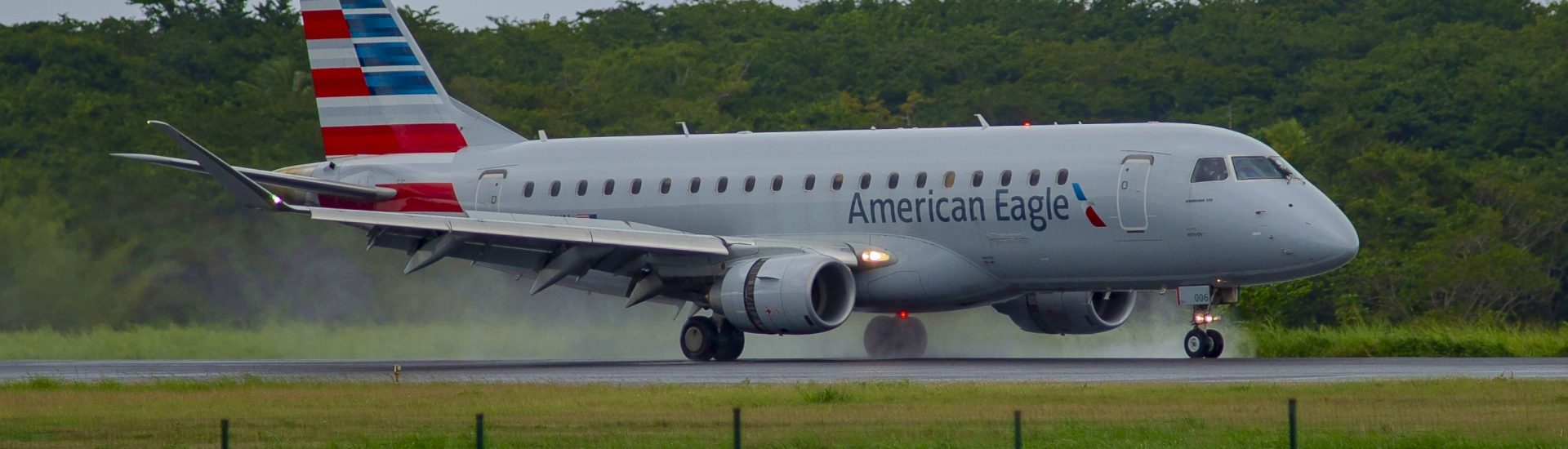 ERJ-175LR American Eagle N206NN