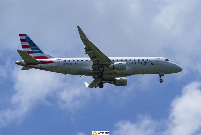 ERJ-175LR American Eagle N206NN