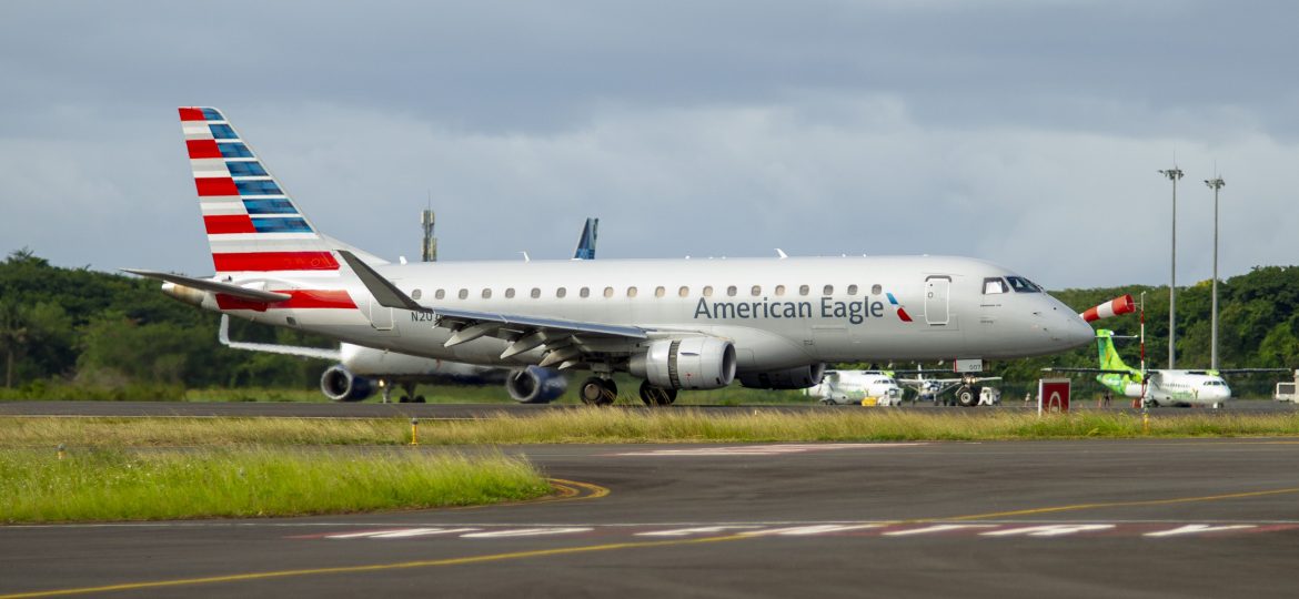 ERJ-175LR American Eagle N207AN