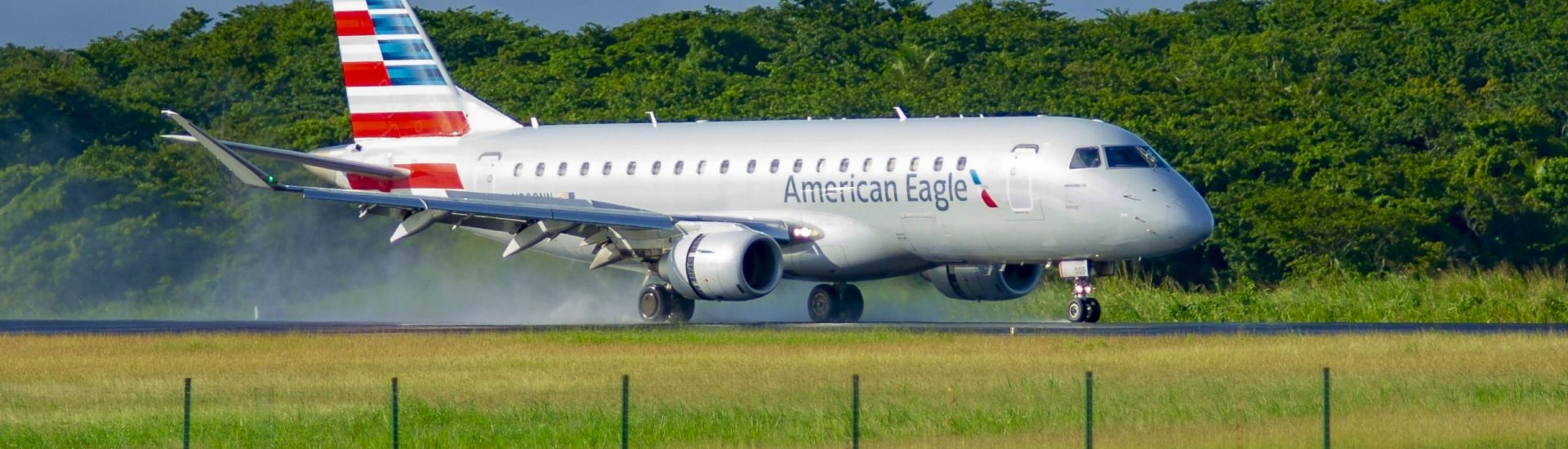 ERJ-175LR American Eagle N209NN