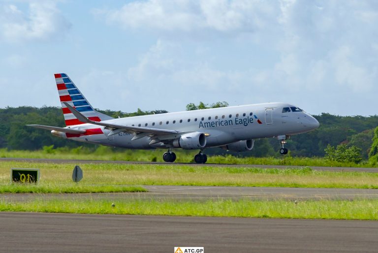 ERJ-175LR American Eagle N210NN